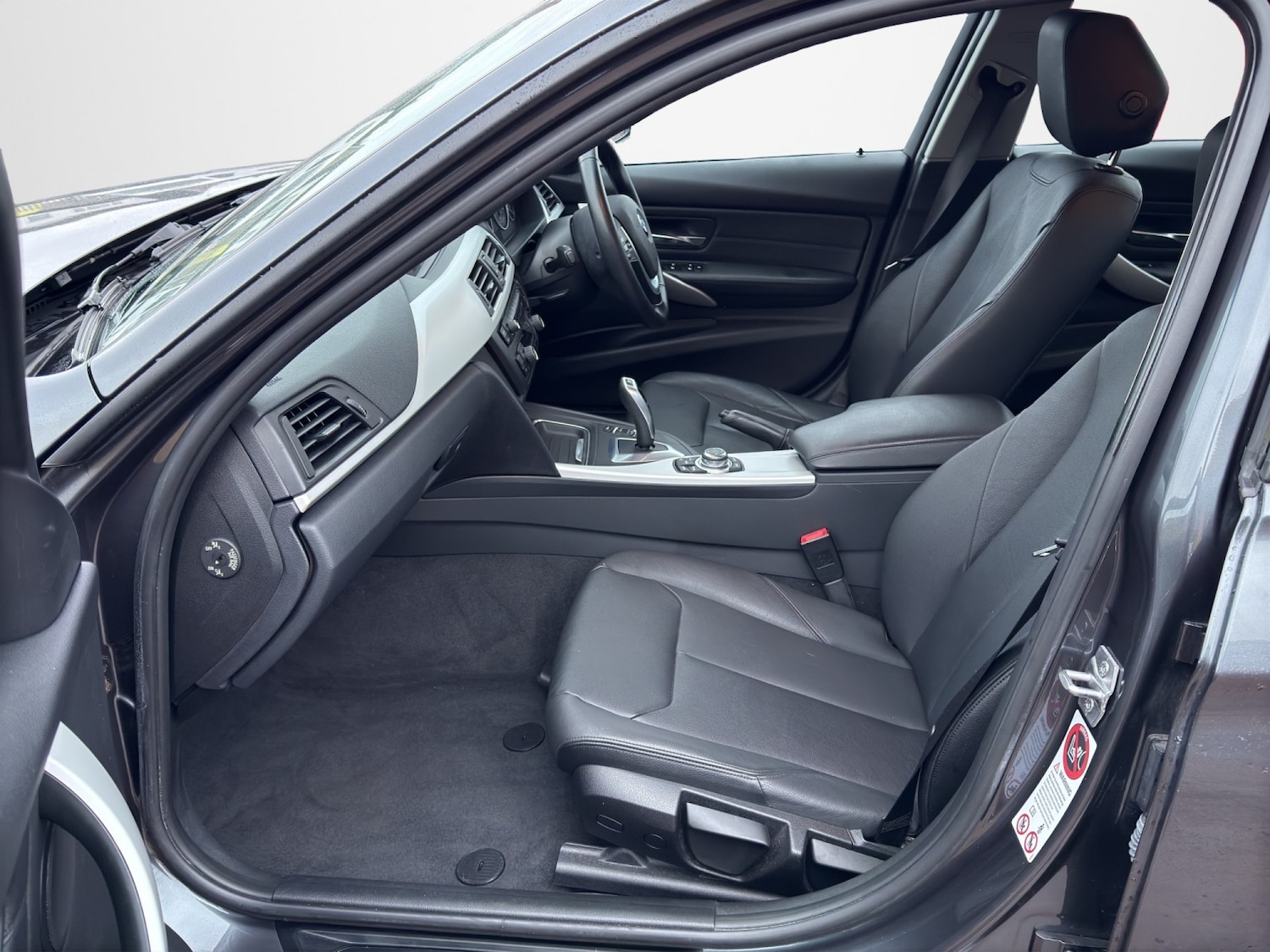 Used BMW 3 Series 2012 for sale - 77483645: Photo 18