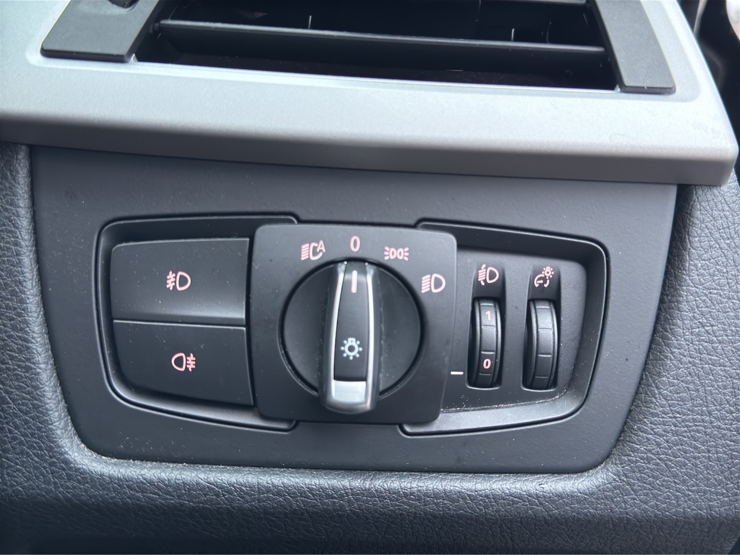 Used BMW 3 Series 2012 for sale - 77483645: Photo 27