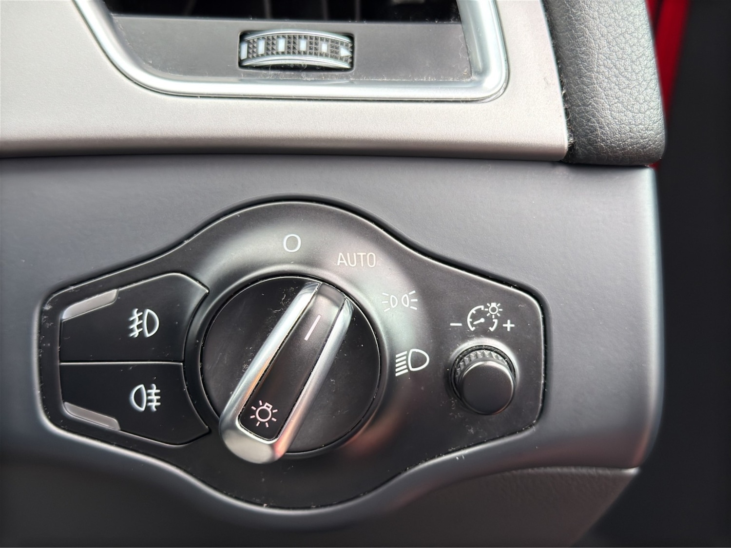 Used Audi A4 2014 for sale - 78168937: Photo 25