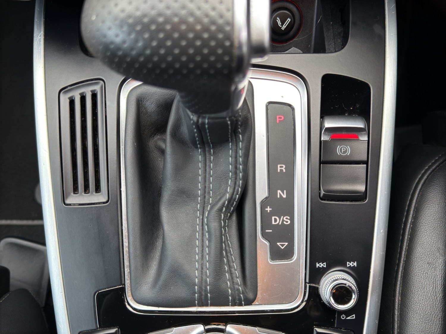 Used Audi A4 2014 for sale - 78168937: Photo 27