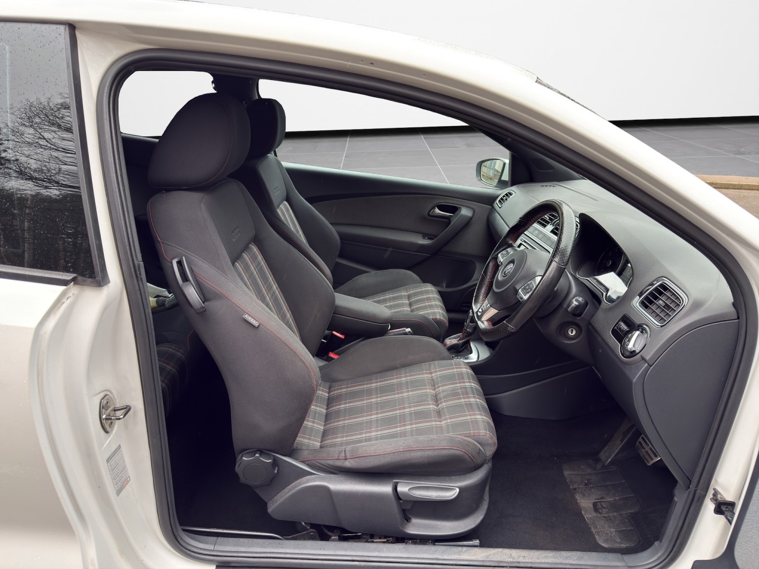 Used Volkswagen Polo 2011 for sale - 78031788: Photo 9