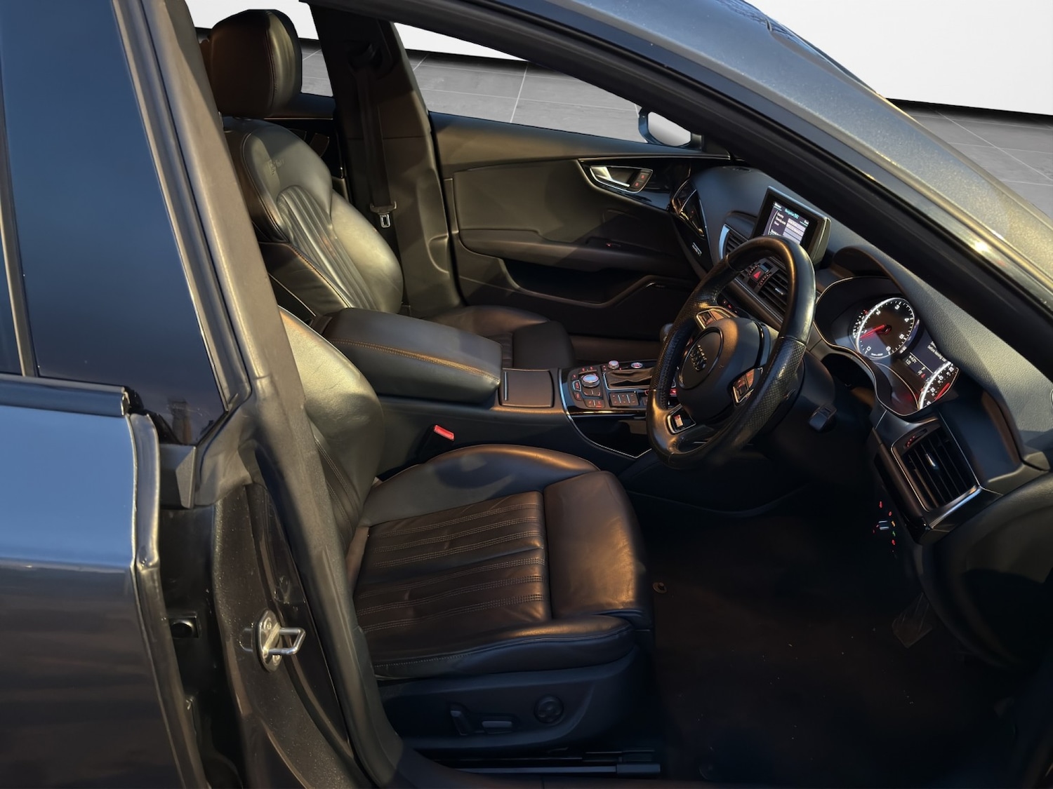 Used Audi A7 2013 for sale - 76751889: Photo 9