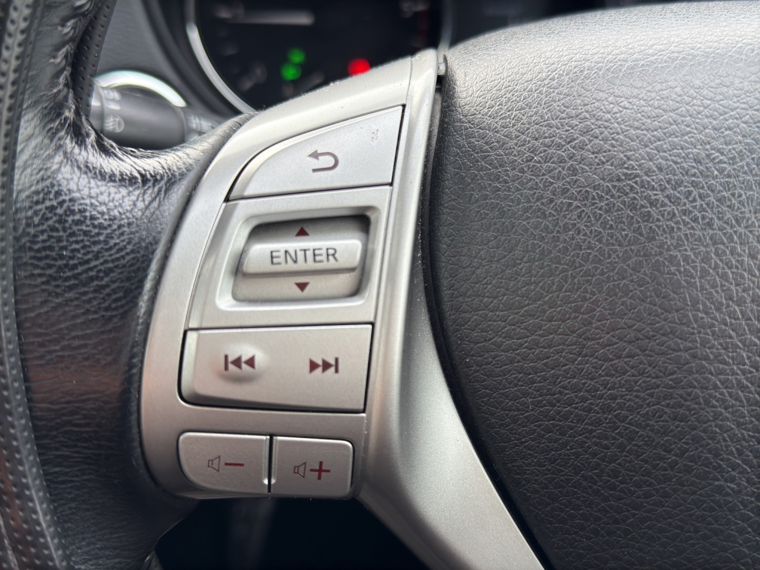 Used Nissan X-Trail 2014 for sale - 77721369: Photo 28