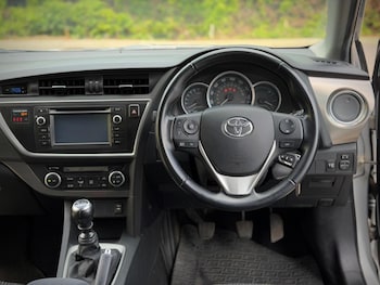 Used Toyota Auris 2014 for sale - 78829378: Photo