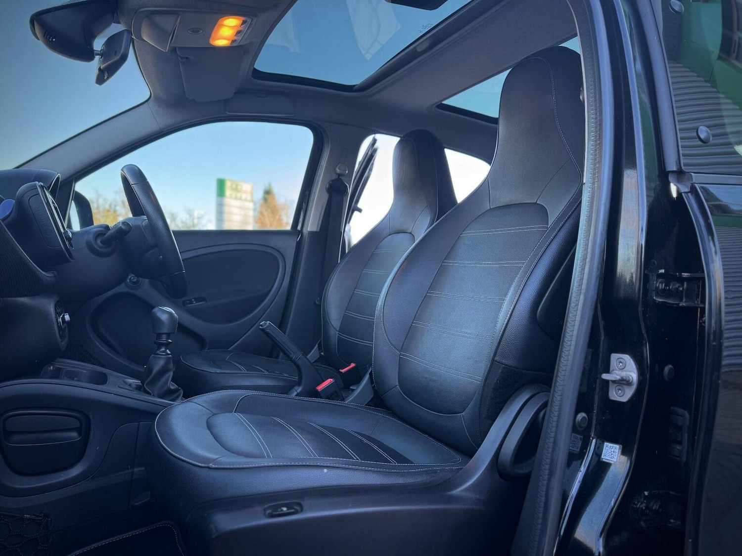 Used smart forfour 2018 for sale - 77836833: Photo 24