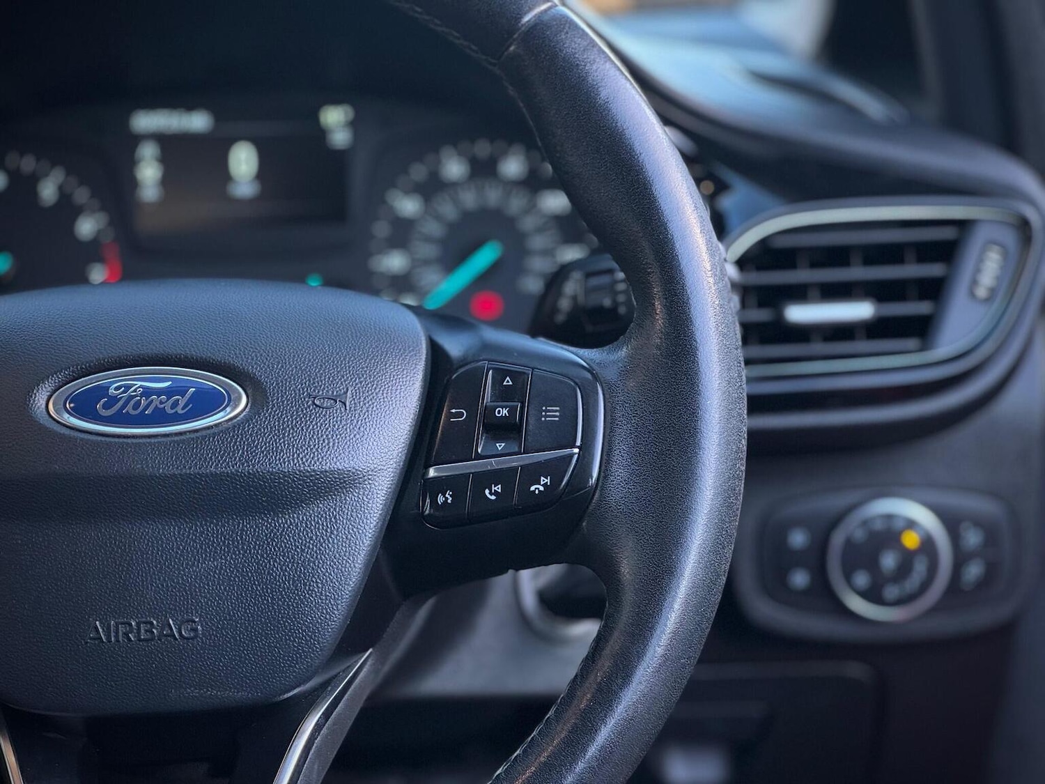 Used Ford Fiesta 2018 for sale - 77836857: Photo 28