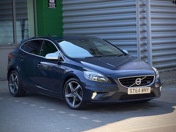 Used Volvo V40 2015 for sale - 78366409: Photo