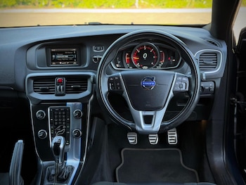 Used Volvo V40 2015 for sale - 78366409: Photo