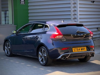 Used Volvo V40 2015 for sale - 78366409: Photo