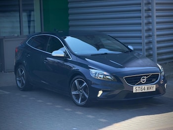 Used Volvo V40 2015 for sale - 78366409: Photo
