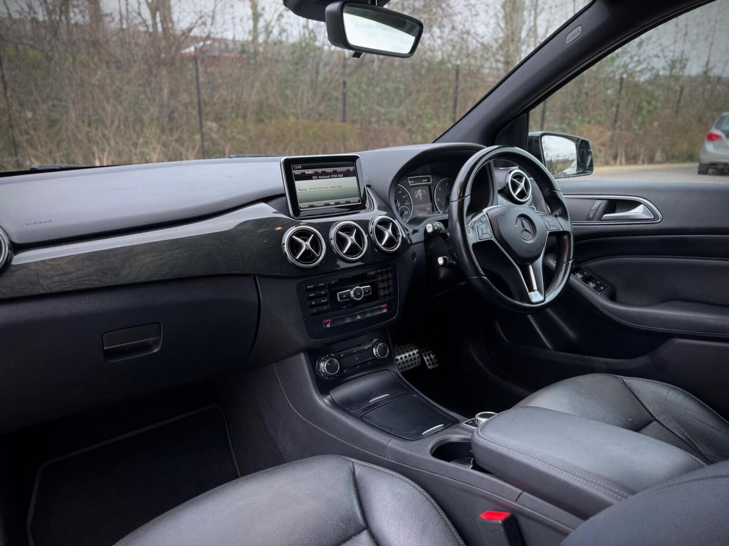 Used Mercedes-Benz B Class 2013 for sale - 77836972: Photo 23