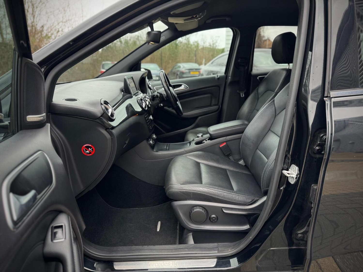 Used Mercedes-Benz B Class 2013 for sale - 77836972: Photo 24