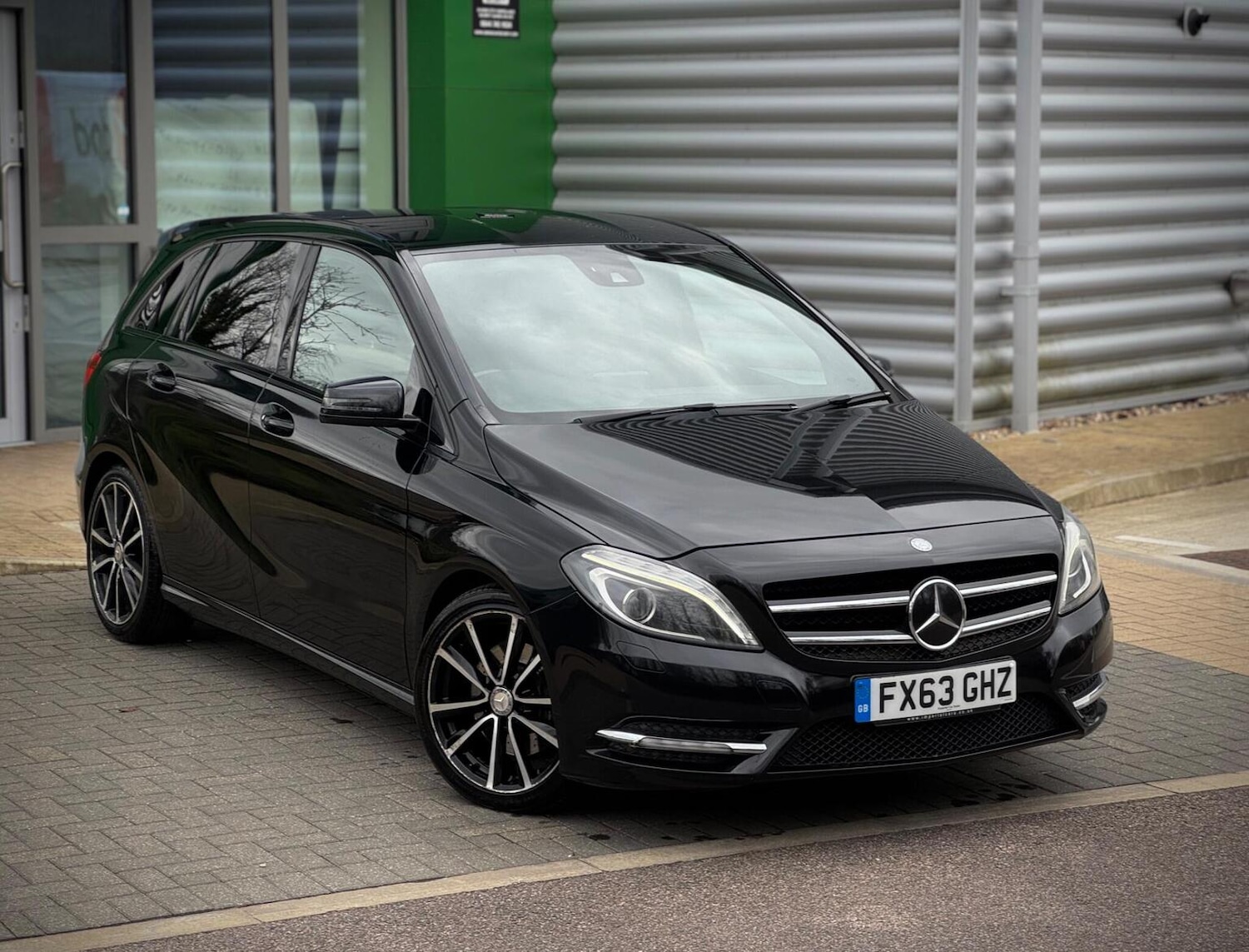 Used Mercedes-Benz B Class 2013 for sale - 77836972: Photo 4