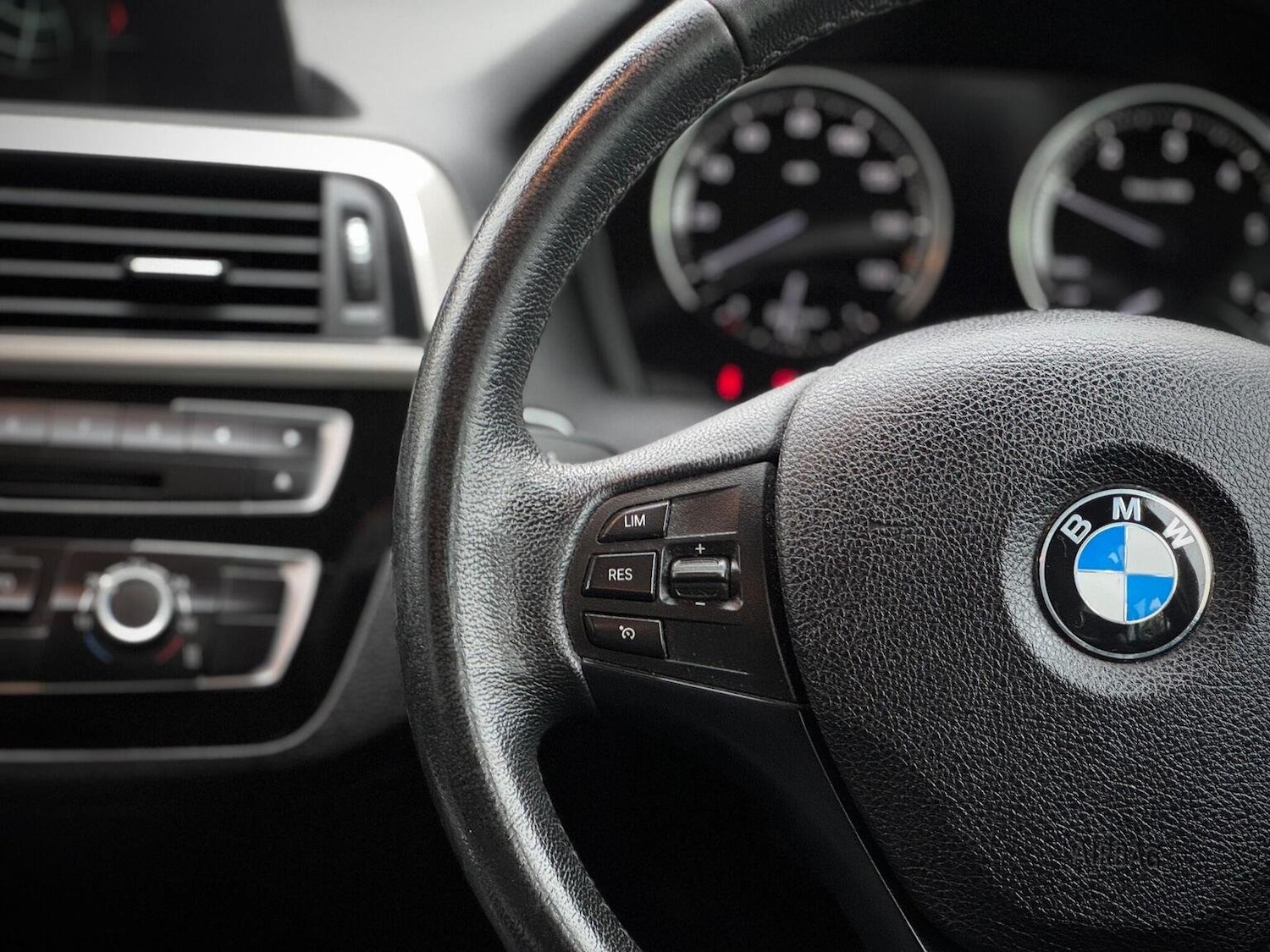 Used BMW 1 Series 2018 for sale - 77836808: Photo 28