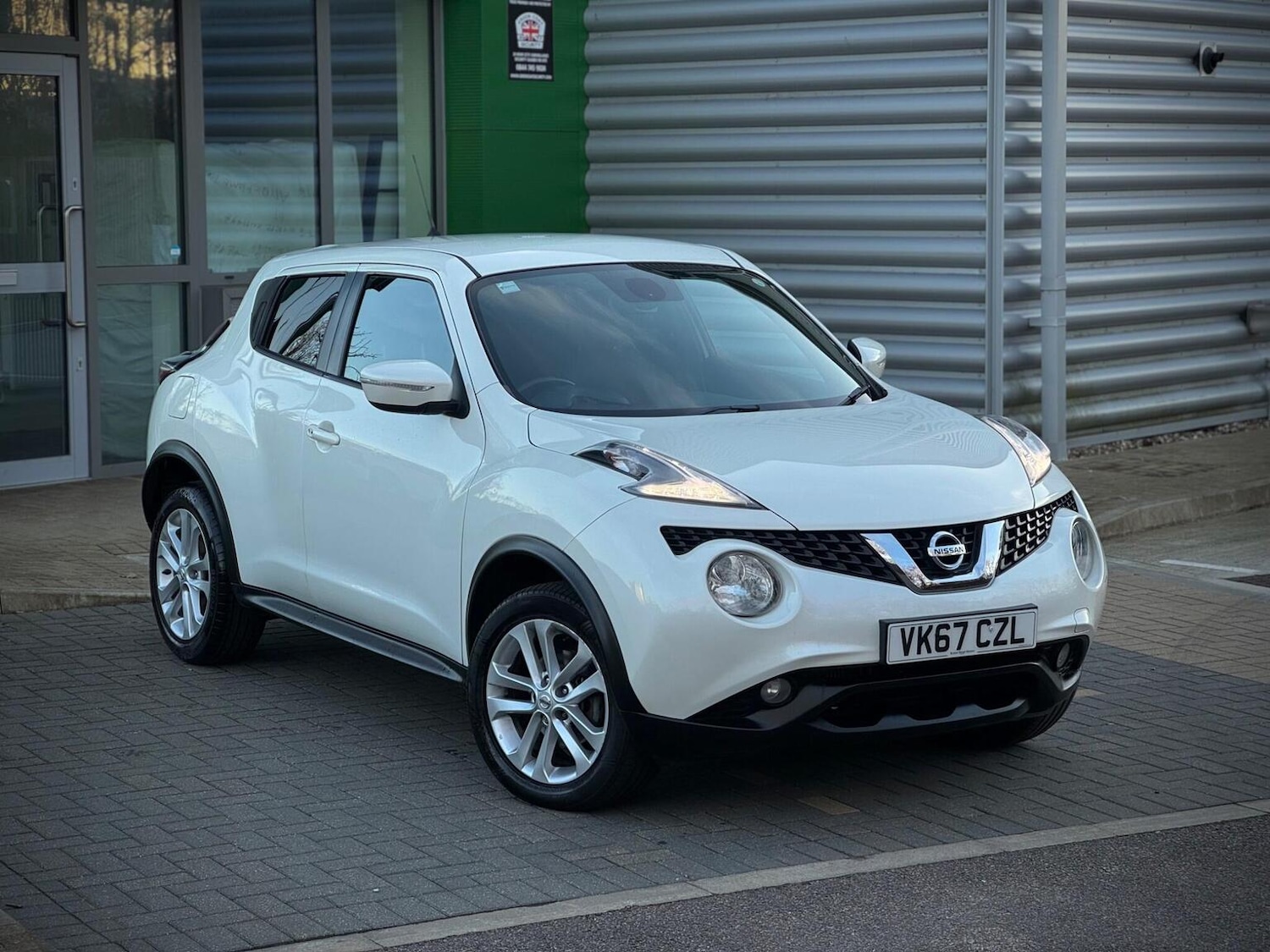 Used Nissan Juke 2017 for sale - 77851407: Photo 4