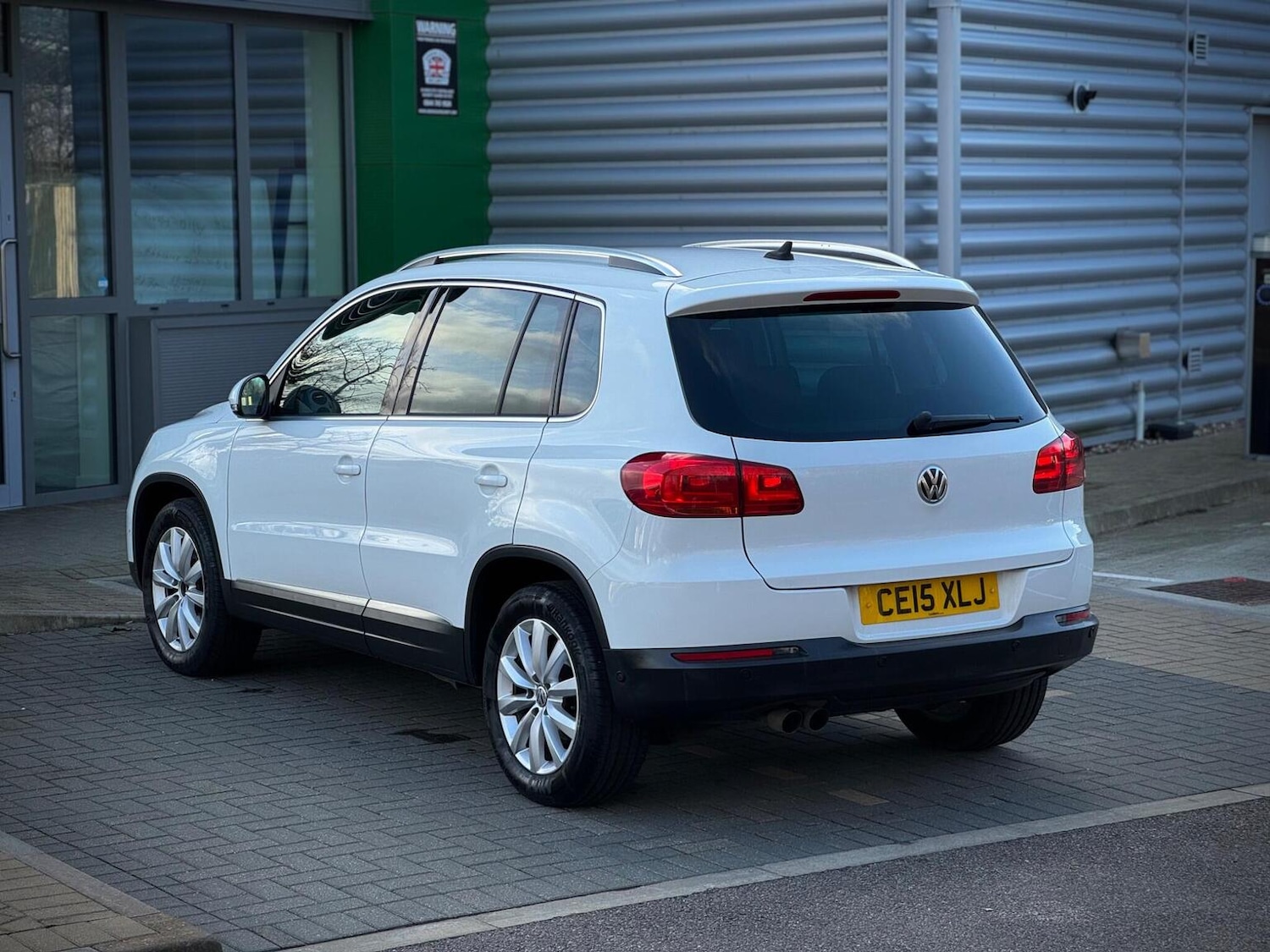 Used Volkswagen Tiguan 2015 for sale - 77836947: Photo 15