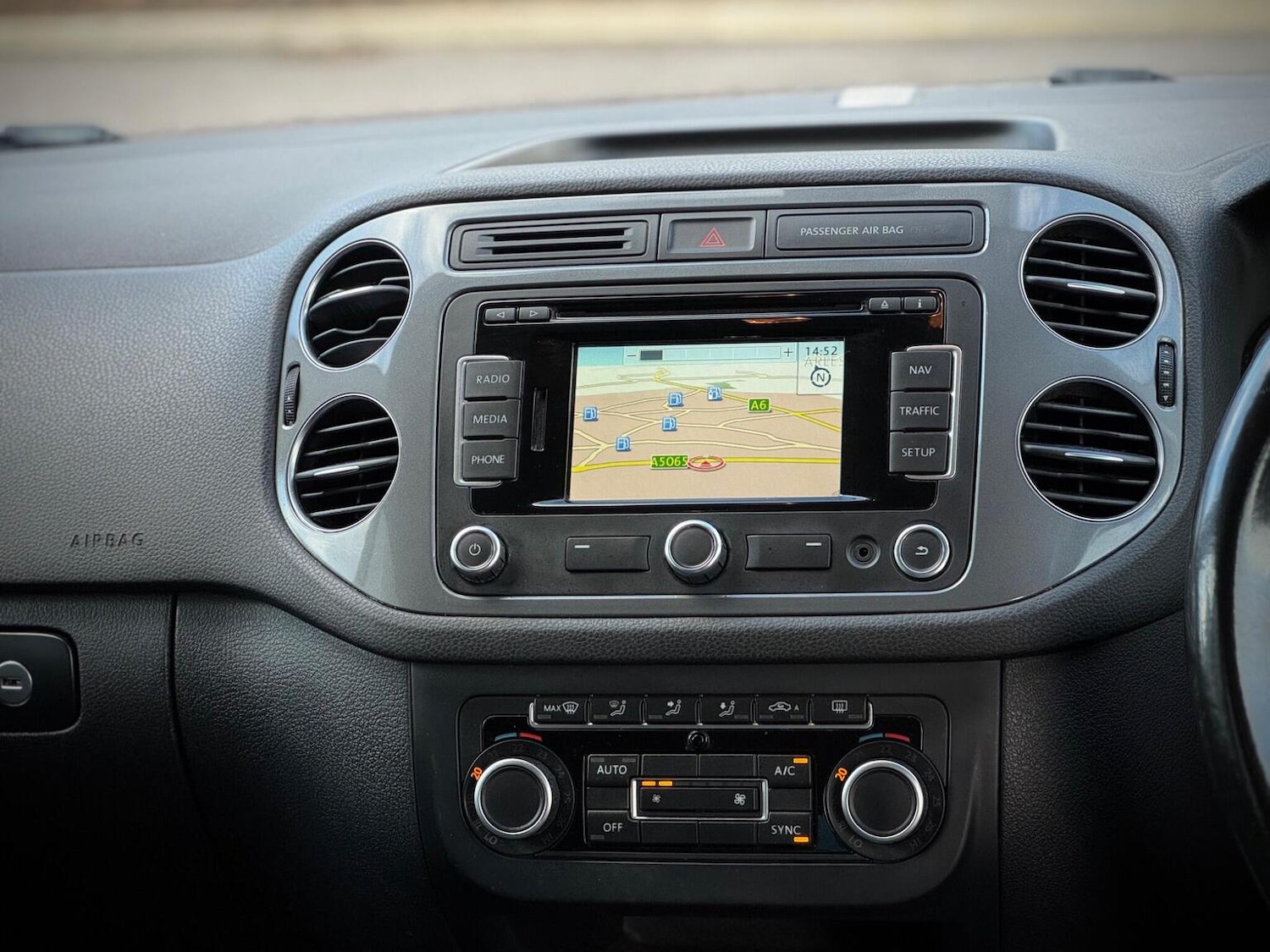 Used Volkswagen Tiguan 2015 for sale - 77836947: Photo 22