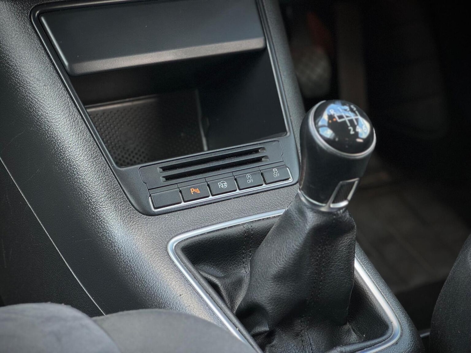 Used Volkswagen Tiguan 2015 for sale - 77836947: Photo 24