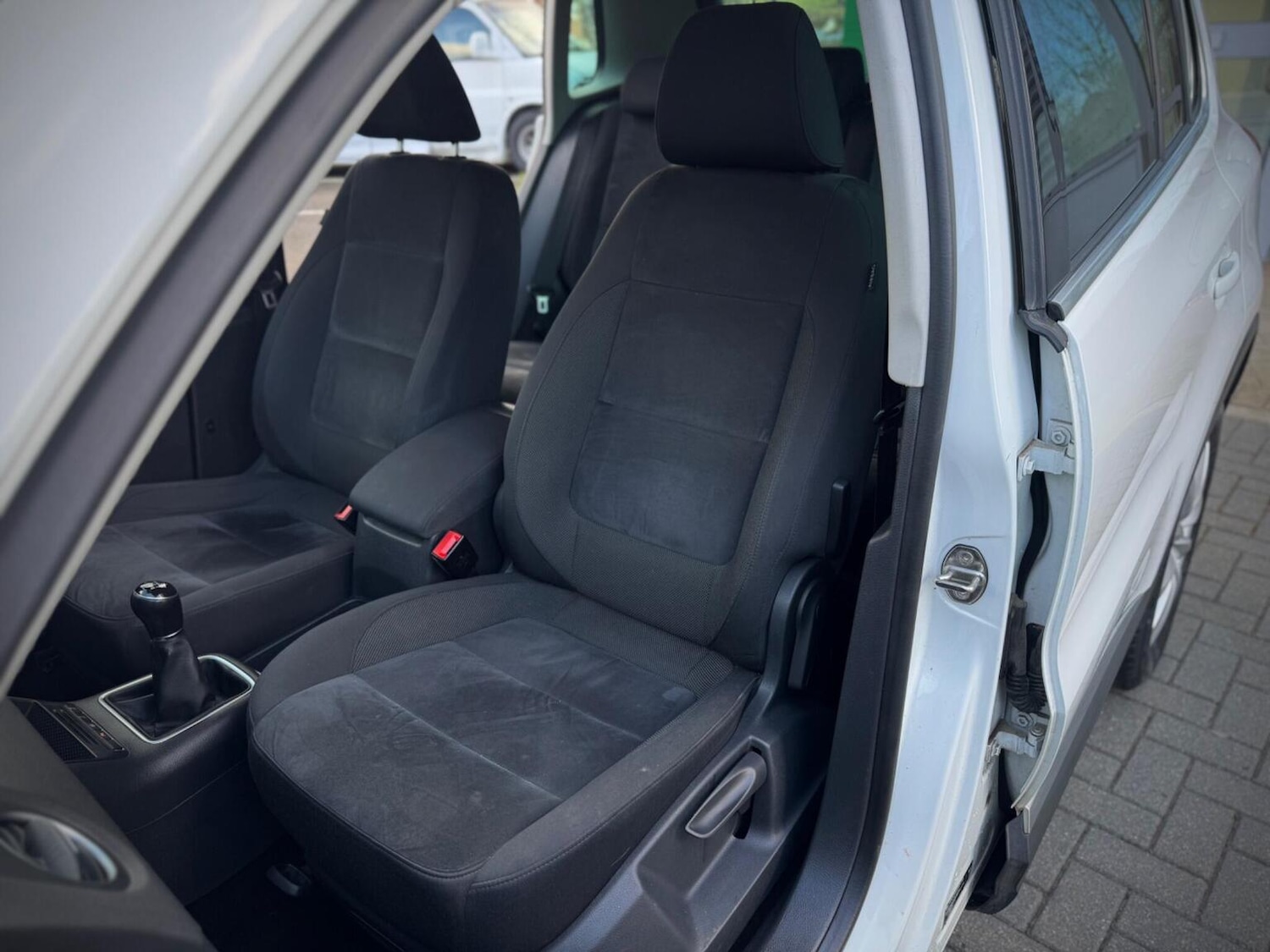 Used Volkswagen Tiguan 2015 for sale - 77836947: Photo 33