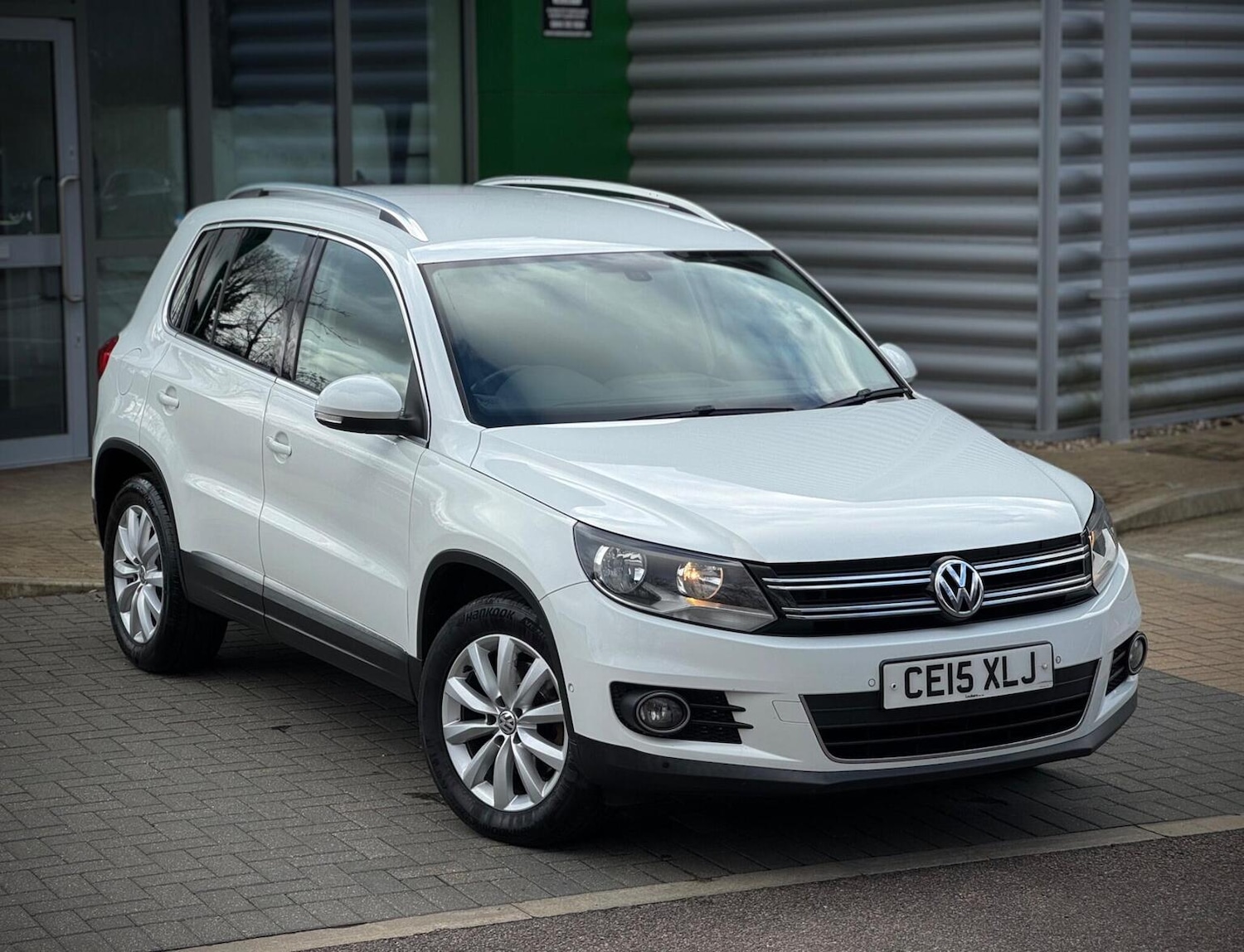 Used Volkswagen Tiguan 2015 for sale - 77836947: Photo 4