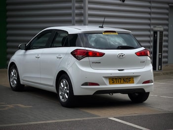 Used Hyundai i20 2017 for sale - 78534723: Photo
