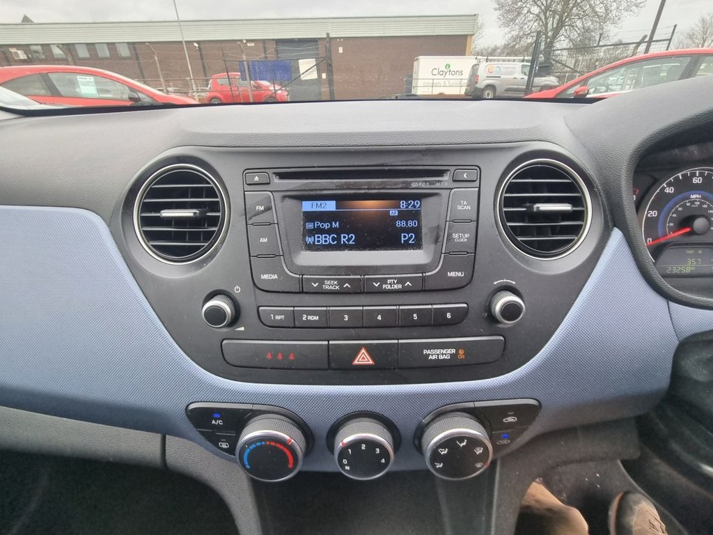 Used Hyundai i10 2016 for sale - 77775950: Photo 14