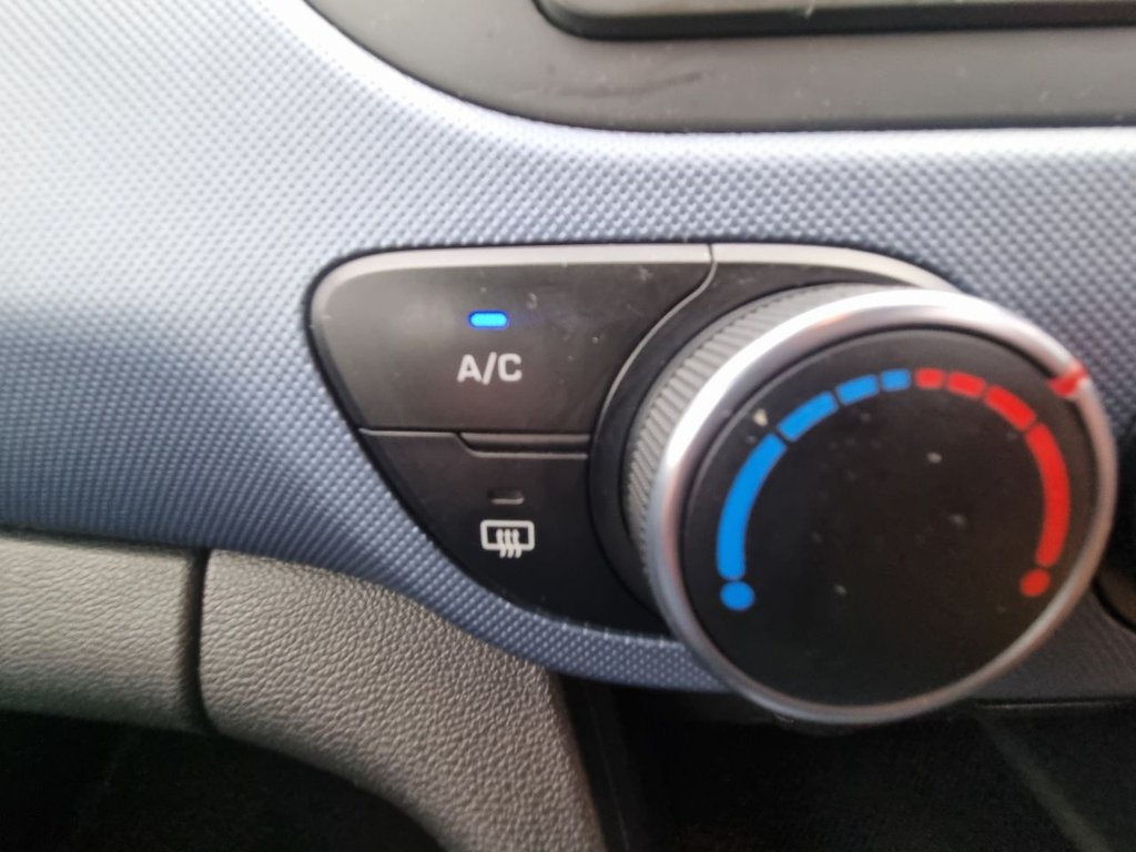 Used Hyundai i10 2016 for sale - 77775950: Photo 15