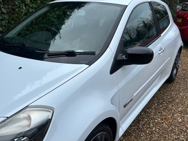 Used Renault Clio 2010 for sale - 68886141: Photo 29