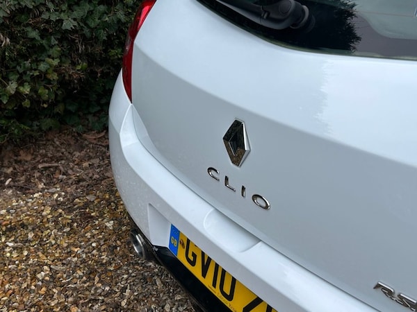 Used Renault Clio 2010 for sale - 68886141: Photo 38