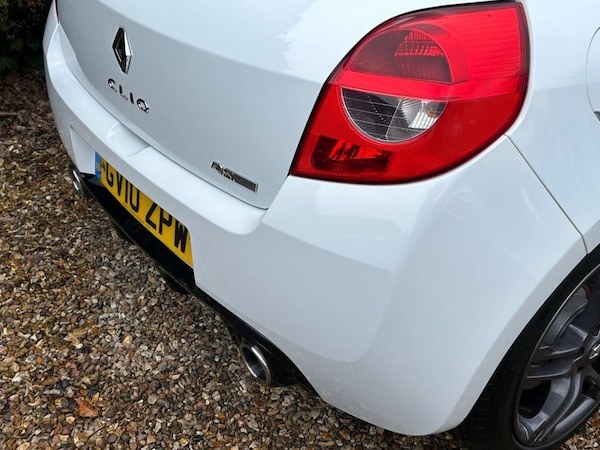 Used Renault Clio 2010 for sale - 68886141: Photo 39