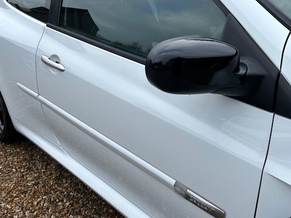Used Renault Clio 2010 for sale - 68886141: Photo 42