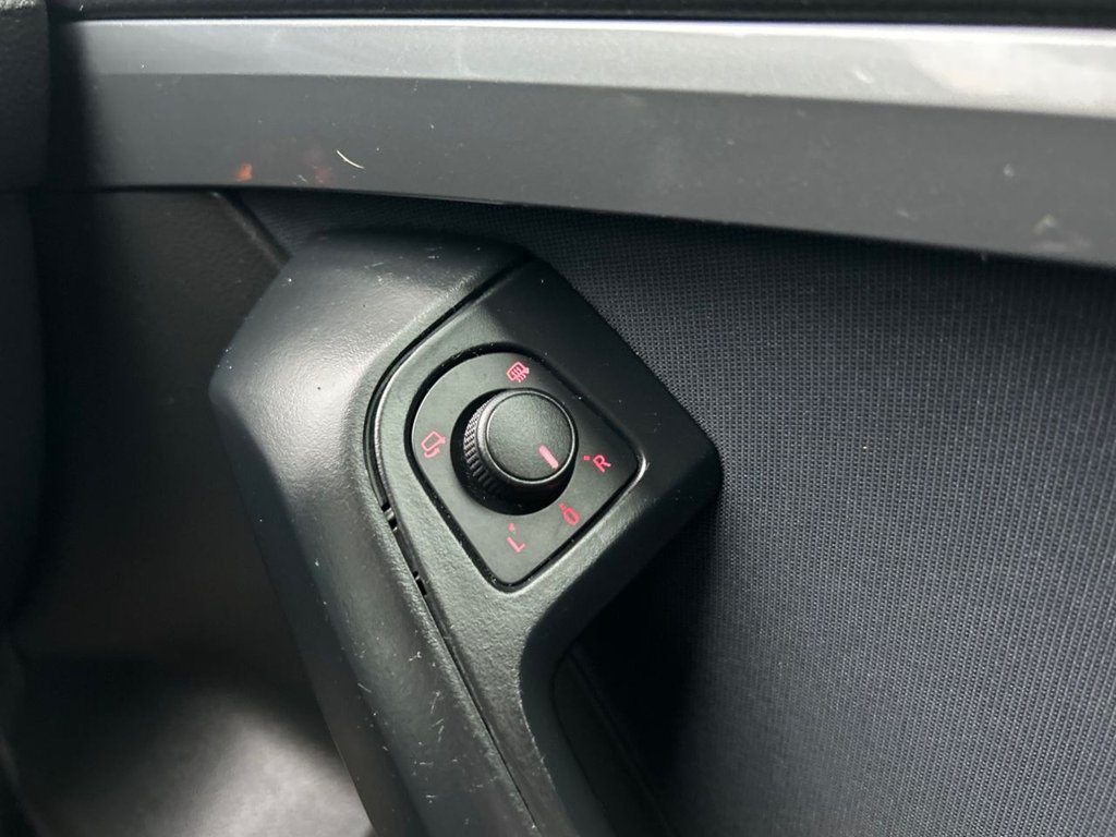 Used SEAT Ateca 2017 for sale - 76235369: Photo 27