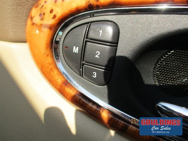 Used Jaguar XJ 2005 for sale - 69739928: Photo 13