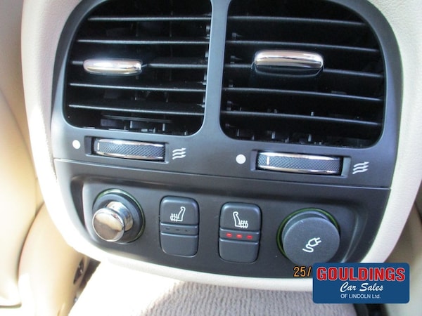 Used Jaguar XJ 2005 for sale - 69739928: Photo 29