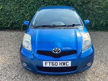 Used Toyota Yaris 2011 for sale - 79389796: Photo