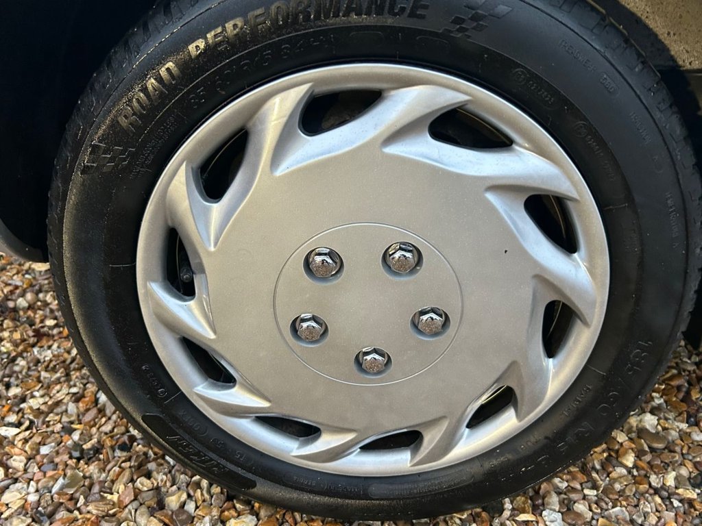 Used Suzuki Splash 2010 for sale - 77287767: Photo 8