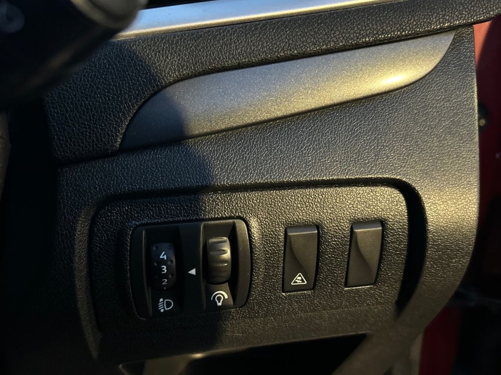 Used Renault Grand Scenic 2010 for sale - 76792345: Photo 17