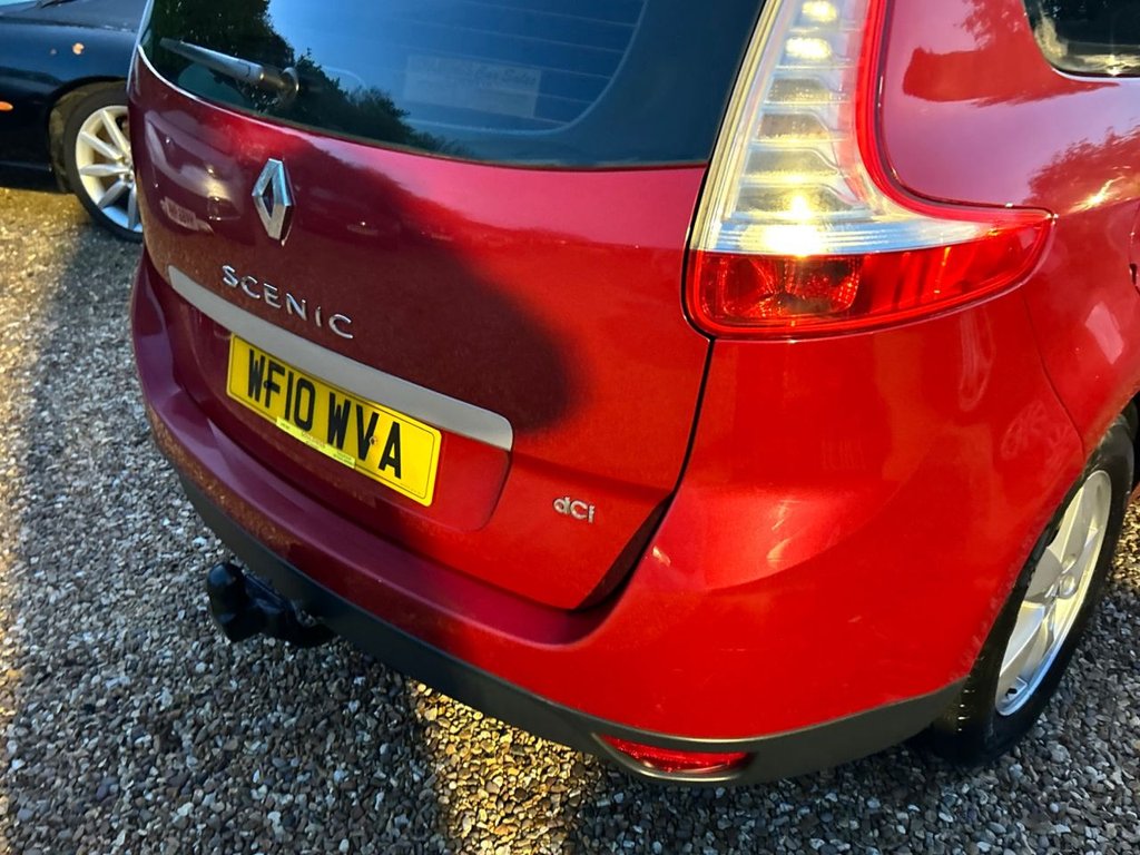 Used Renault Grand Scenic 2010 for sale - 76792345: Photo 30