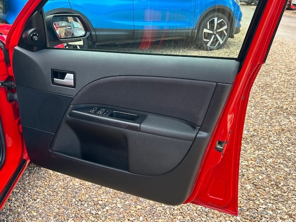 Used Ford Mondeo 2001 for sale - 75094478: Photo 33