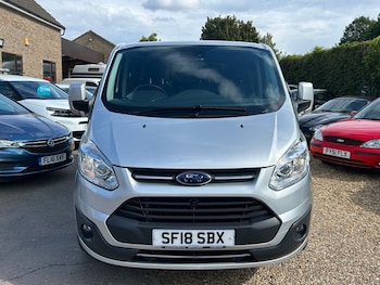 Used Ford Tourneo Custom 2018 for sale - 75748102: Photo