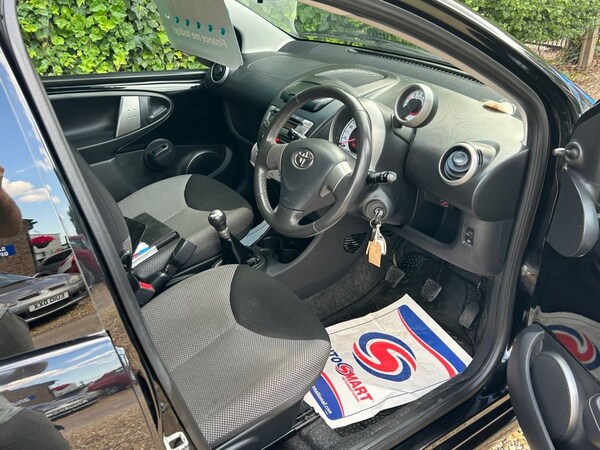 Used Toyota AYGO 2014 for sale - 75086663: Photo 11