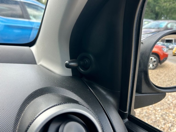 Used Toyota AYGO 2014 for sale - 75086663: Photo 20