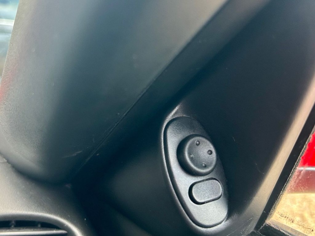 Used Porsche Boxster 2004 for sale - 77835180: Photo 22