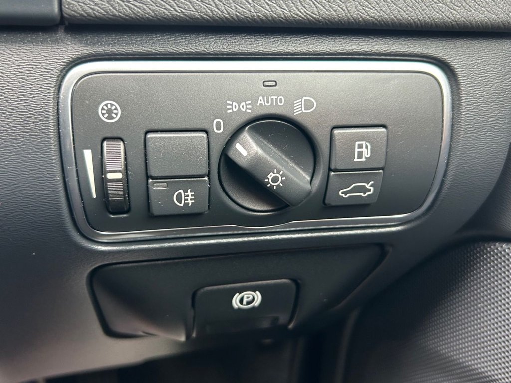 Used Volvo S60 2015 for sale - 77880036: Photo 21