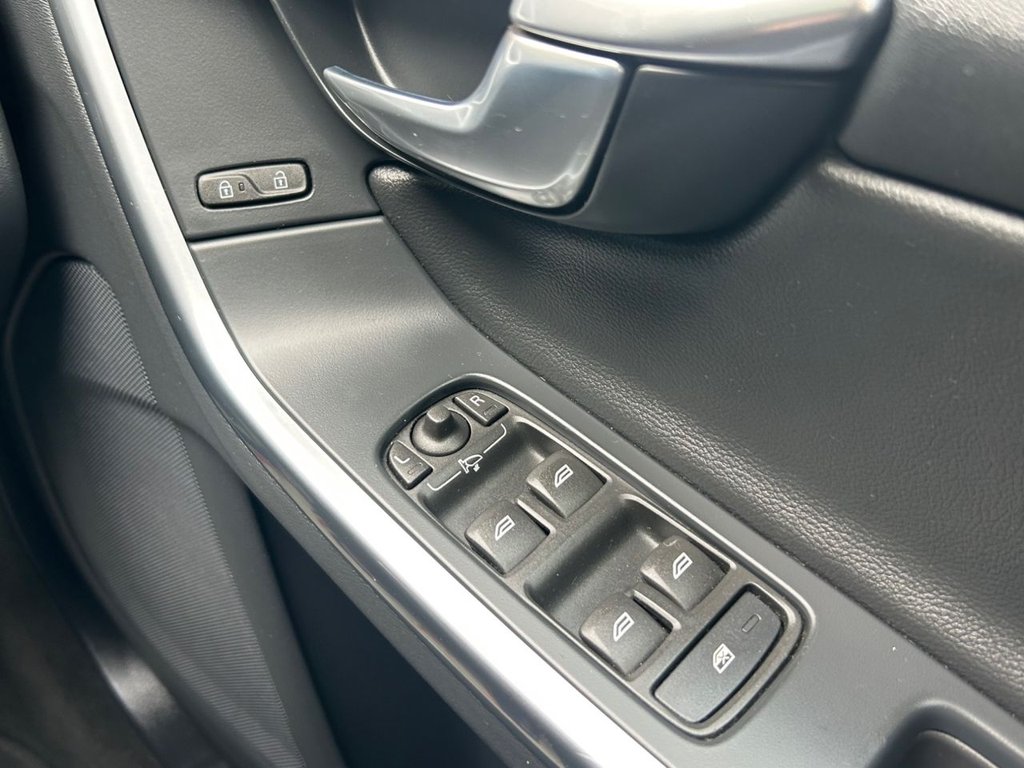 Used Volvo S60 2015 for sale - 77880036: Photo 22