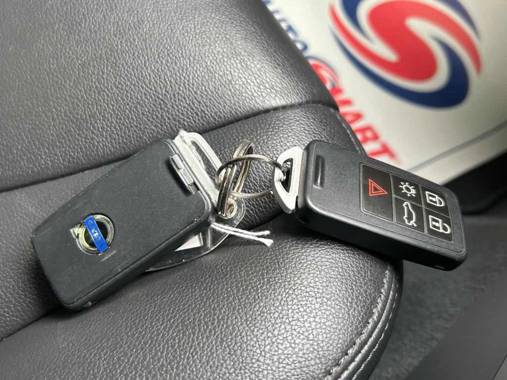 Used Volvo S60 2015 for sale - 77880036: Photo 23