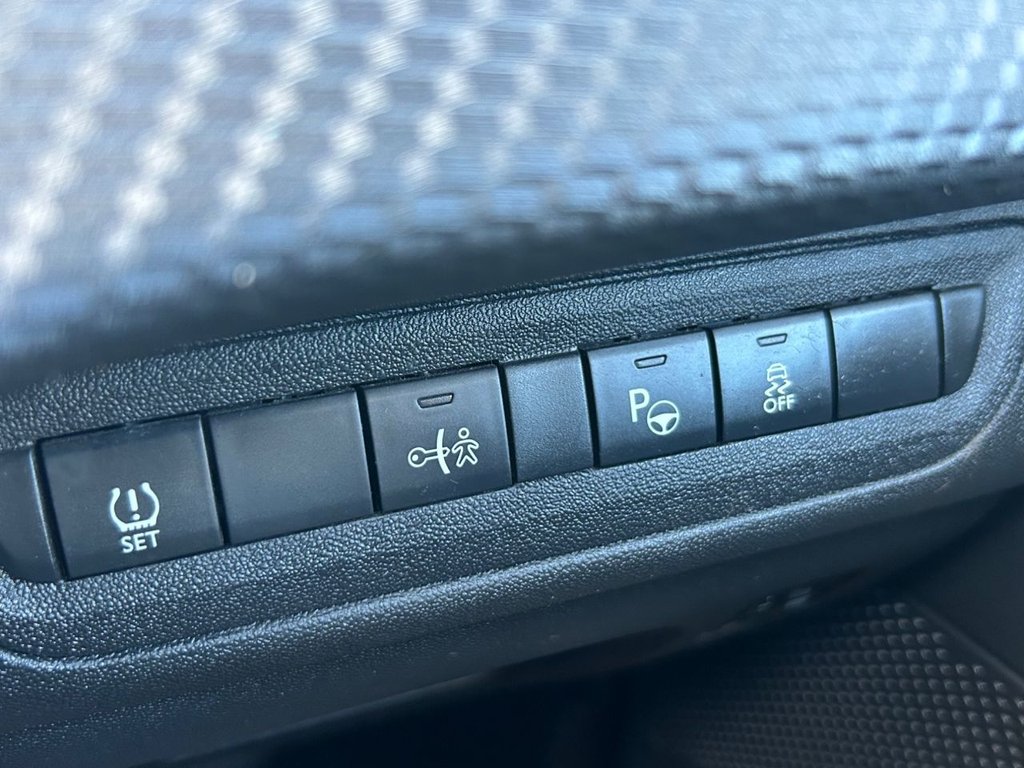 Used Peugeot 2008 2014 for sale - 77855425: Photo 25