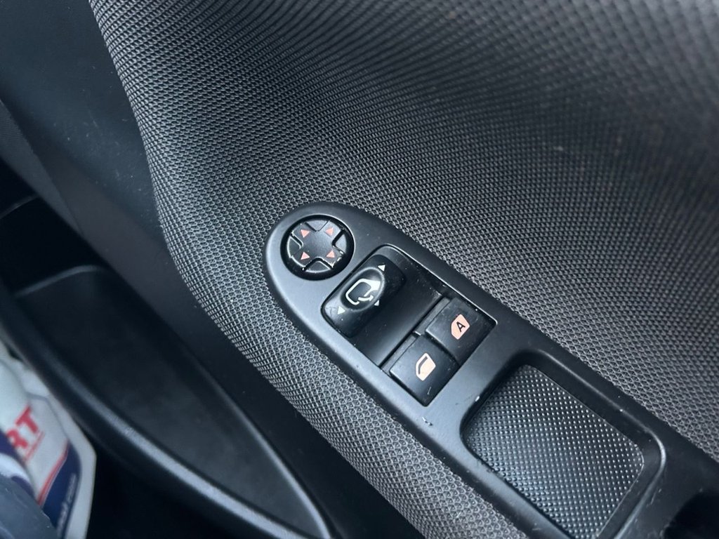 Used Peugeot 207 2012 for sale - 77775952: Photo 21