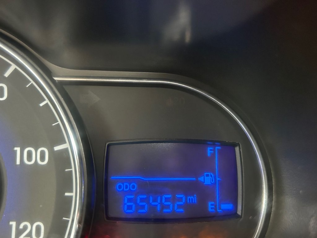 Used Hyundai i10 2012 for sale - 76315726: Photo 11