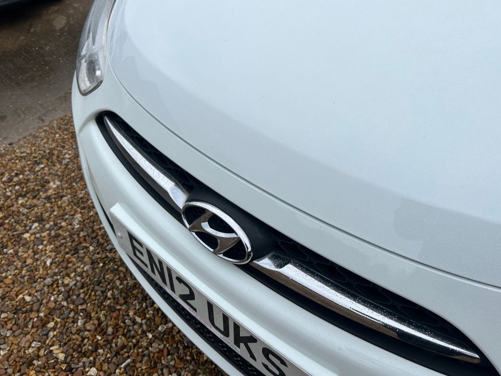 Used Hyundai i10 2012 for sale - 76315726: Photo 24